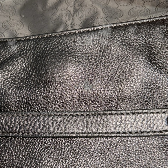 🔥SALE Michael Kors Silver Satchel Crossbody Bag - Picture 14 of 15